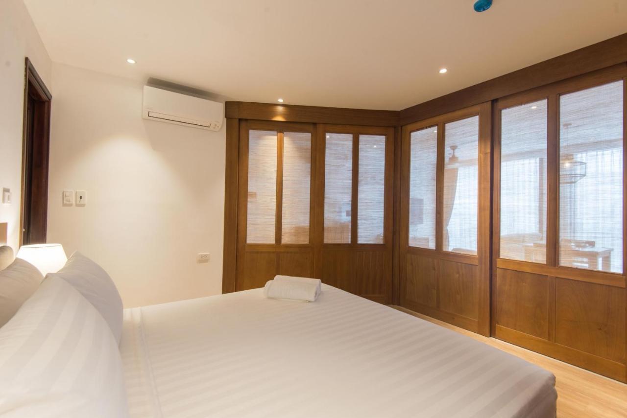 22Housing Hotel & Apartment 81 Linh Lang Hanoi Esterno foto
