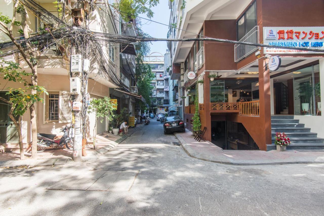 22Housing Hotel & Apartment 81 Linh Lang Hanoi Esterno foto
