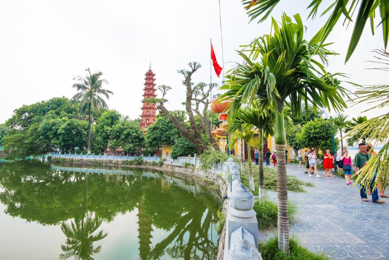 22Housing Hotel & Apartment 81 Linh Lang Hanoi Esterno foto