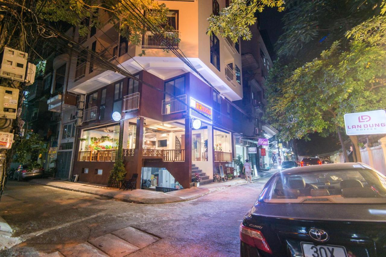22Housing Hotel & Apartment 81 Linh Lang Hanoi Esterno foto