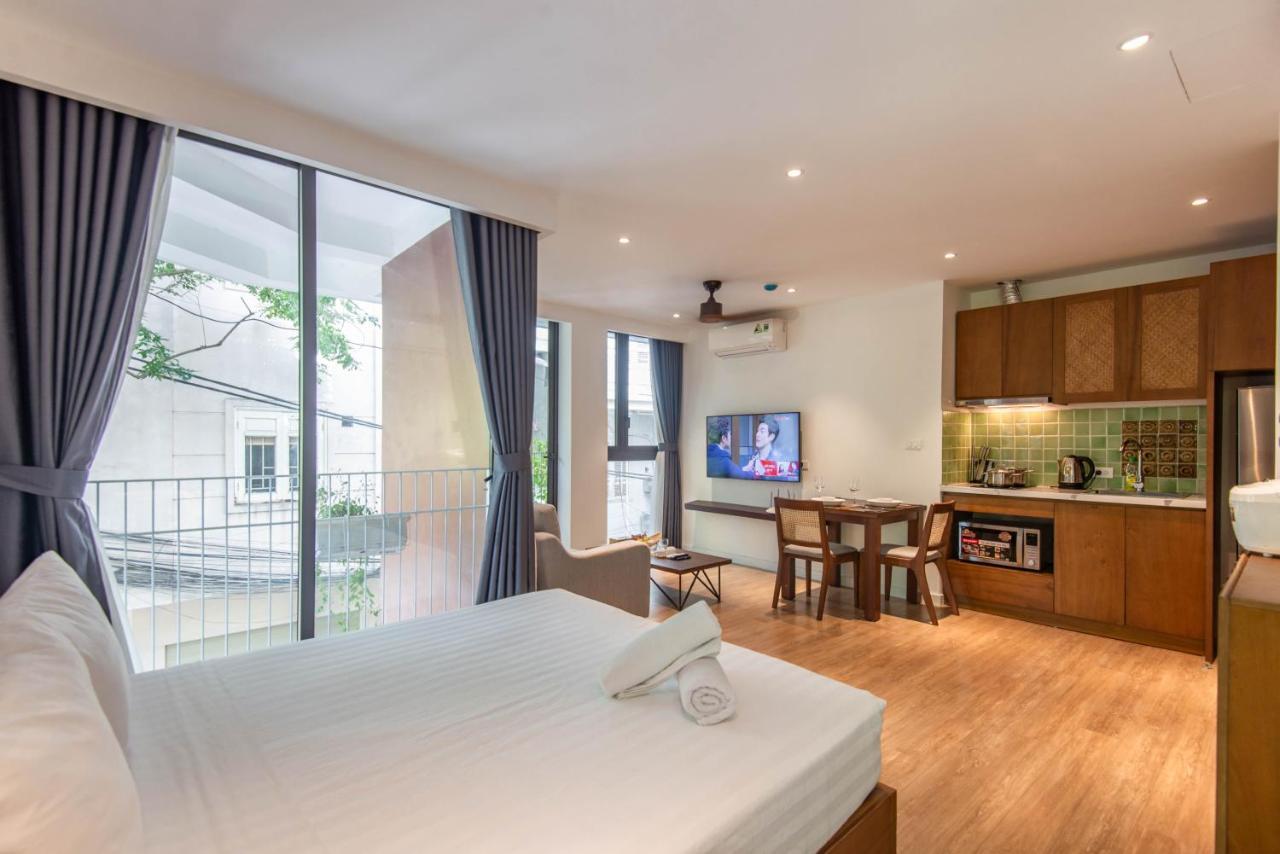 22Housing Hotel & Apartment 81 Linh Lang Hanoi Esterno foto